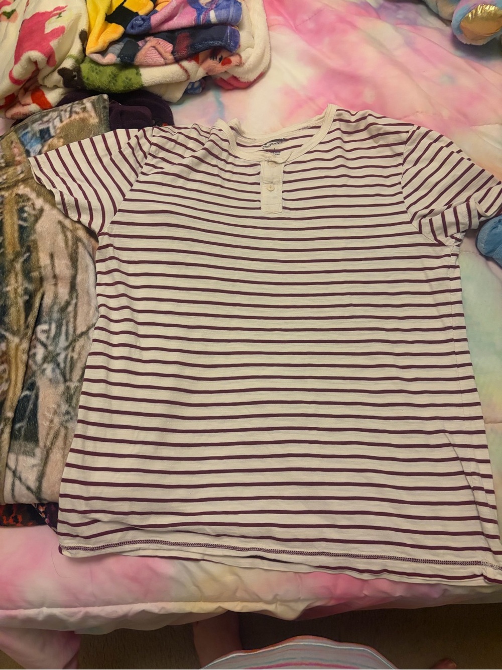 Arizona Jean Company White & Purple Striped Short-Sleeve Henley Tee
